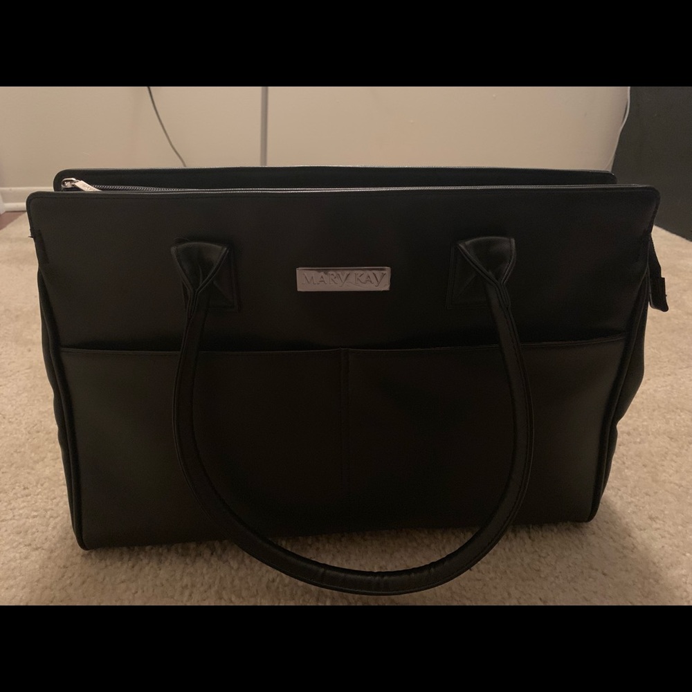 Black Mary Kay bag